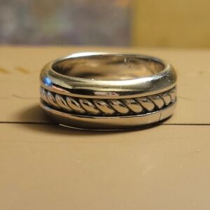 David Yurman Ring Size 7 .925 Sterling Silver